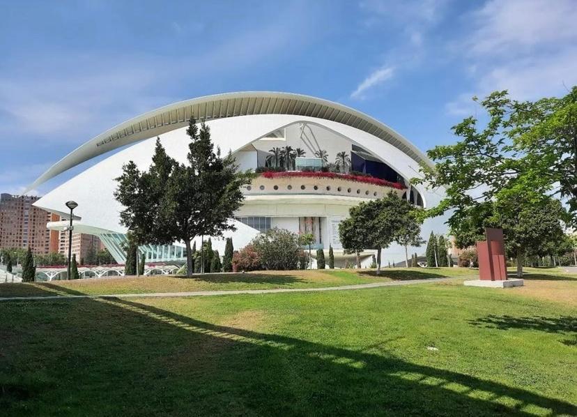 Apartamentos Ciudad De Las Artes Y Las Ciencias バレンシア エクステリア 写真