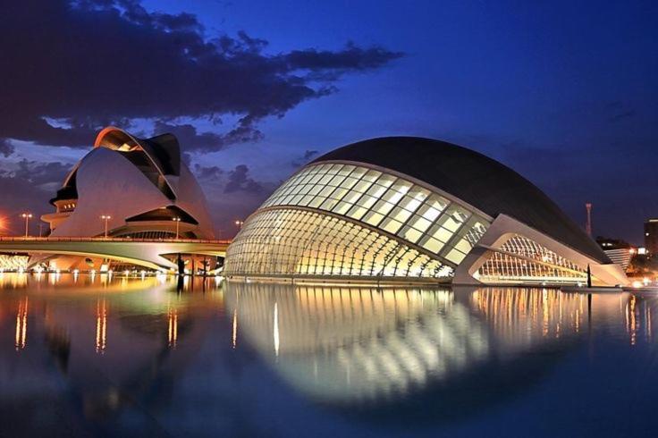 Apartamentos Ciudad De Las Artes Y Las Ciencias バレンシア エクステリア 写真